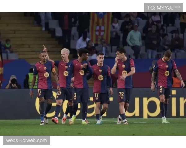 特写:在巴塞罗那郊区,西班牙人队的社区青训营照常开放